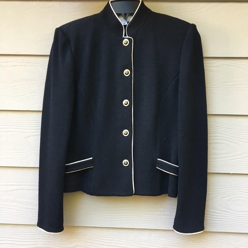 St. John jacket size 4 - Picture 6 of 9